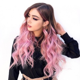 Chrissy Costanza